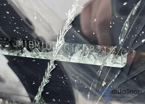 2016 Mazda Mazda3 I Sport z USA, uszkodzony, nr VIN JM1BM1U72G1308219